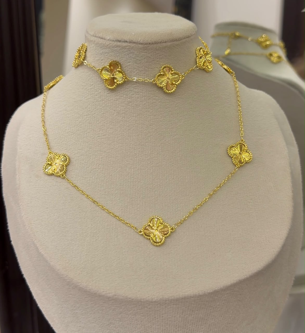 Clover Station Set — Necklace & Bracelet